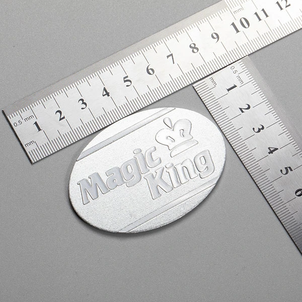 Metalklistermærke med logo
