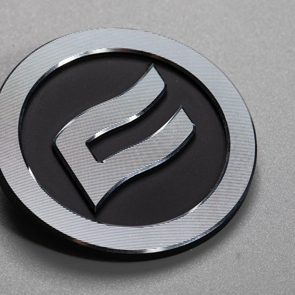 Logo metaletiketter